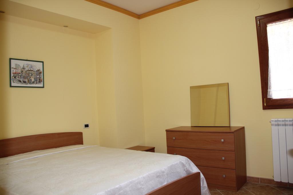 Attico Apartment เชฟาลู ภายนอก รูปภาพ